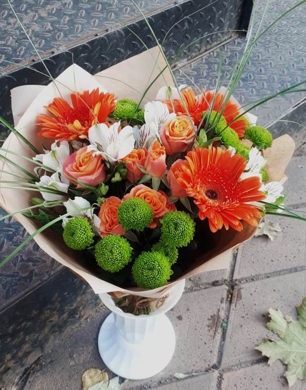Букет цветов из: Герберы, Хризантемы, Альстромерии и Розы в Камень-Рыболове