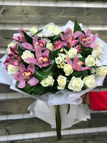 Букет цветов из: Розы и Хризантемы в Камень-Рыболове