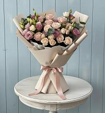 Букет цветов из:  Розы и Лизиантусы в Камень-Рыболове