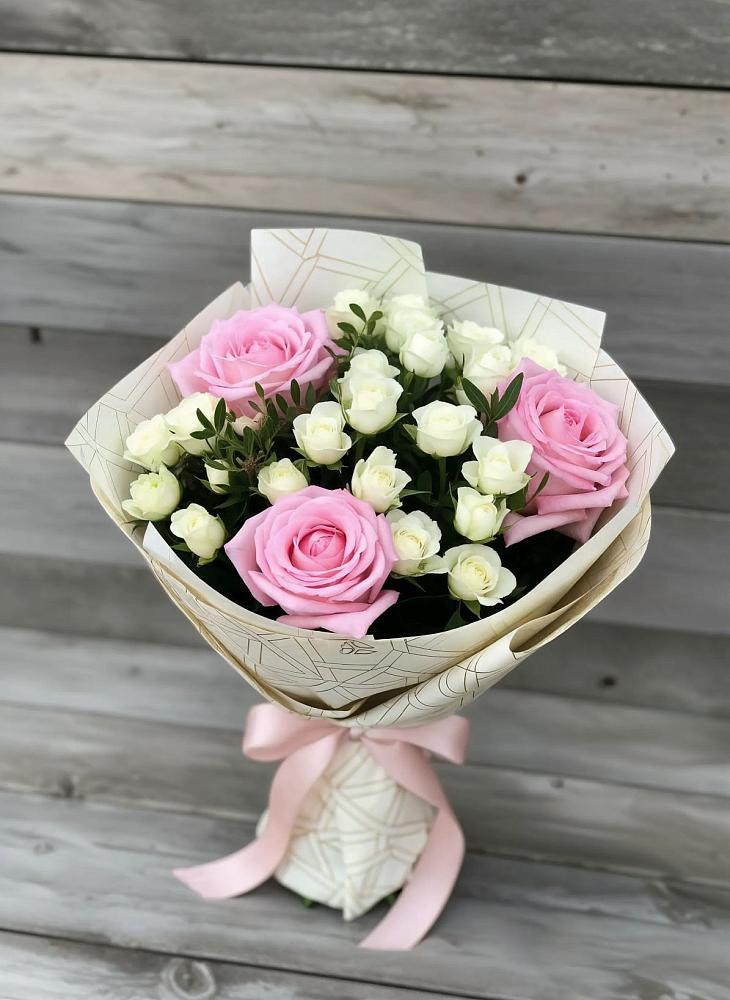 Букет цветов из: Розы в Камень-Рыболове