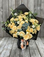 Букет цветов из:  Розы и Лизиантусы в Камень-Рыболове