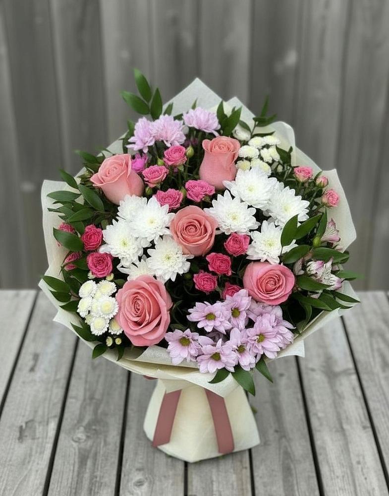 Букет цветов из: Альстромерии, Гвоздики, Розы и Хризантемы в Камень-Рыболове