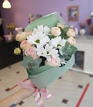 Букет милый в Камень-Рыболове Букет цветов из: Хризантемы и Розы в Камень-Рыболове