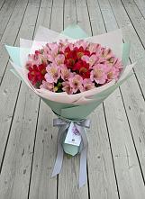 Букет цветов из:  Альстромерии в Камень-Рыболове