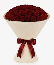 Букет 101 Бордовая роза Блэк Бакарра в Камень-Рыболове
