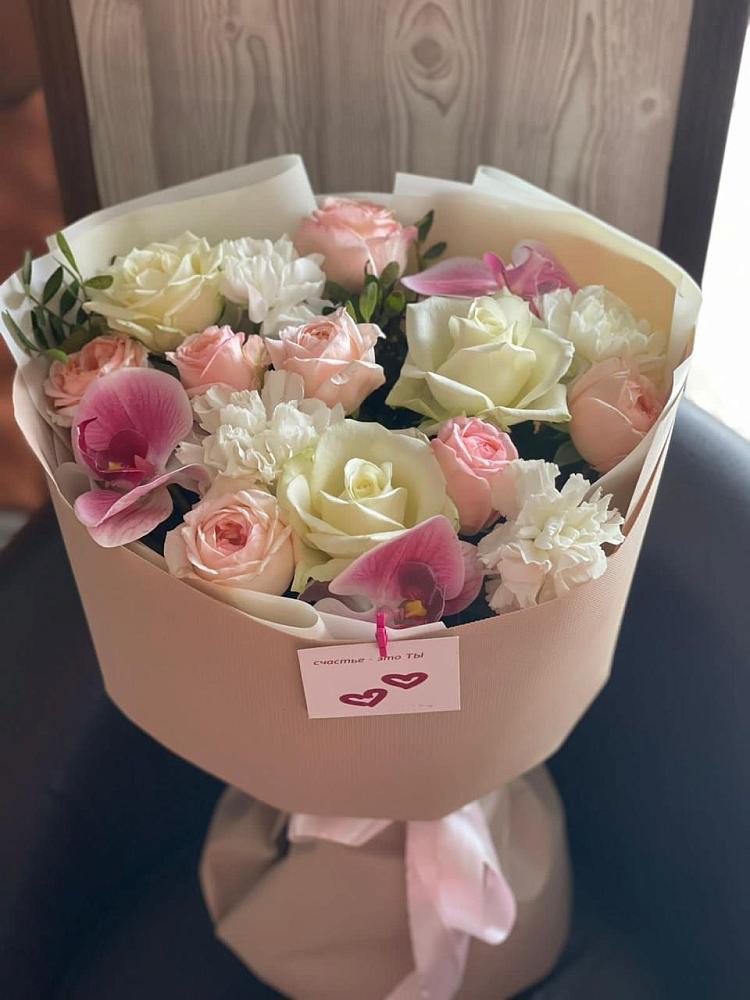 Букет цветов из: Орхидеи, Розы и Гвоздики в Камень-Рыболове