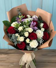 Букет цветов из:  Розы и Альстромерии #REPLACE_PRED# Камень-Рыболове