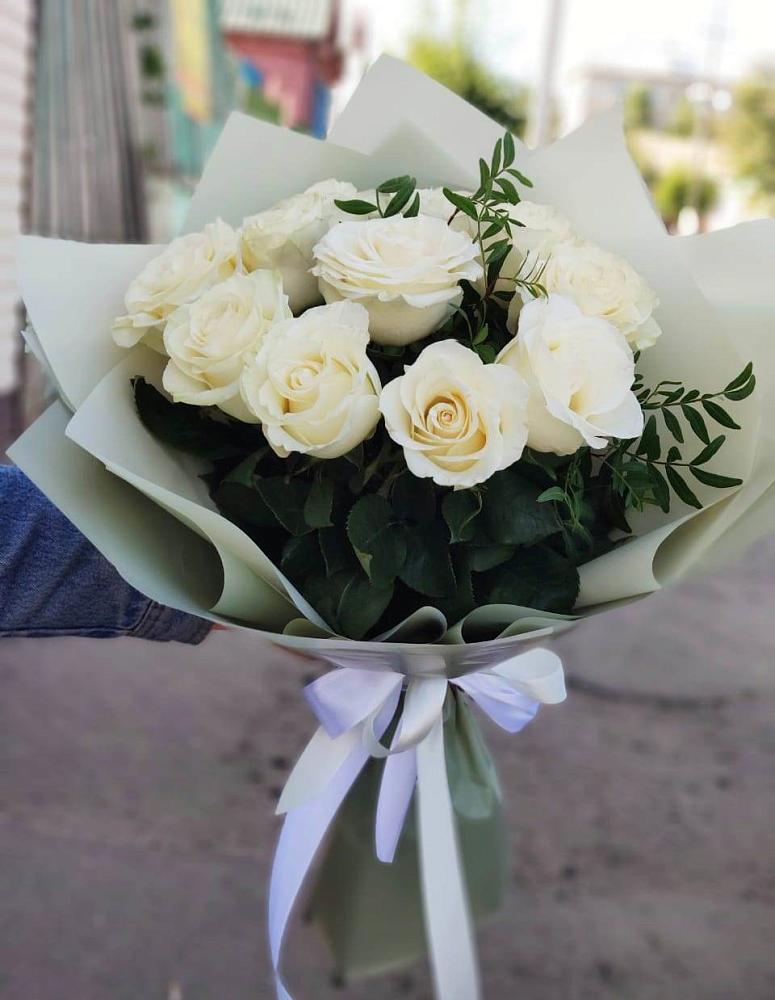Букет Белые розы Проуд в Камень-Рыболове