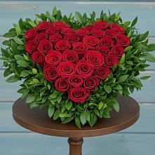 Цветочная композиция из Розы в виде сердца в Камень-Рыболове