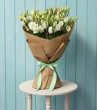 Букет цветов из:  Лизиантусы в Камень-Рыболове