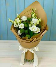 Букет цветов из:  Хризантемы и Лизиантусы в Камень-Рыболове