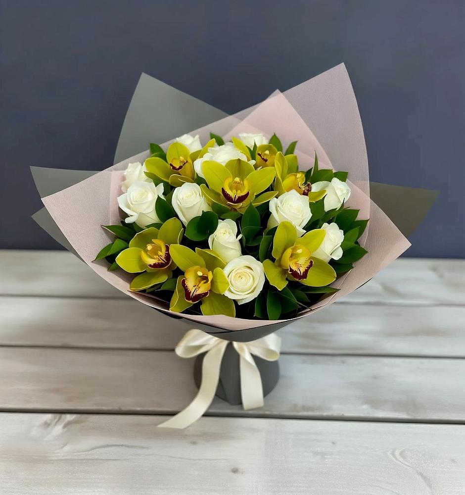 Букет цветов из: Орхидеи и Розы в Камень-Рыболове