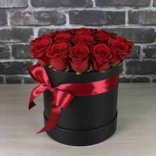 Цветочная композиция из Розы в шляпной коробке в Камень-Рыболове