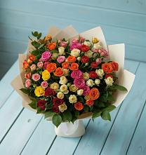 Букет Микс из разноцветных кустовых роз в Камень-Рыболове